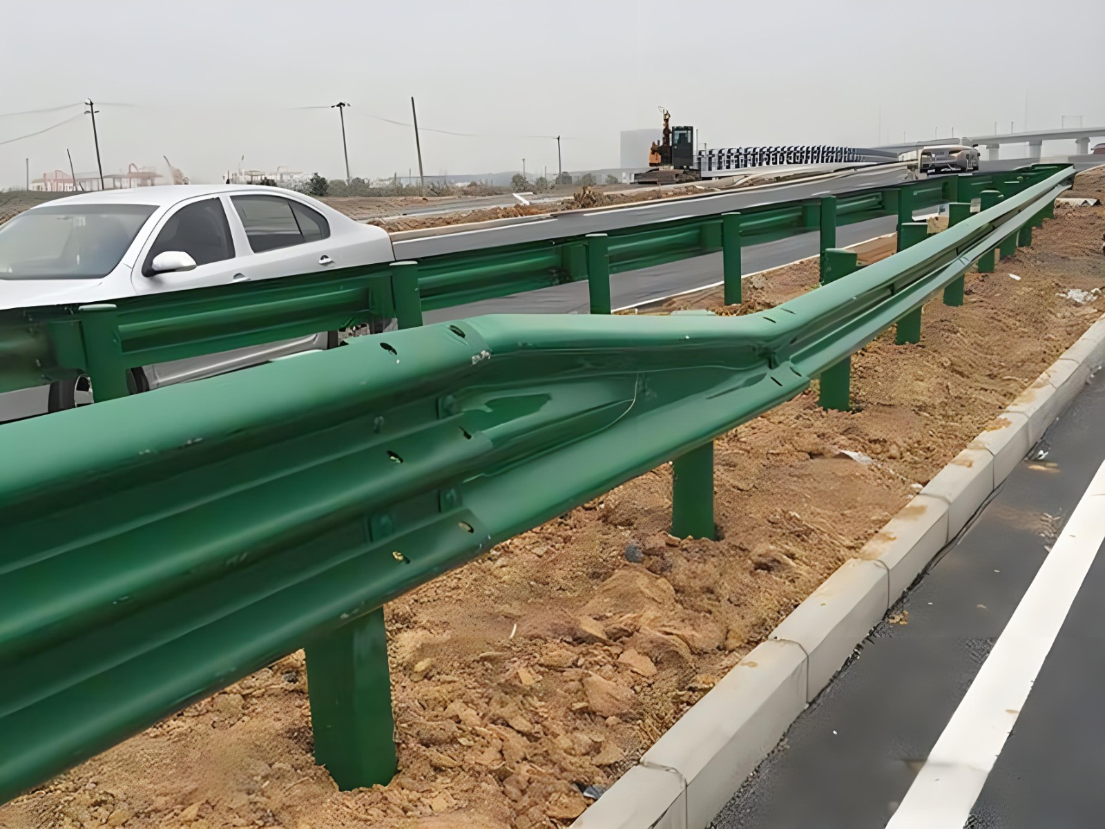 邵阳高速波形护栏板日常维护方案确保道路安全新举措