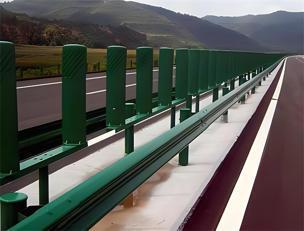 邵阳三波护栏板在高速公路的应用